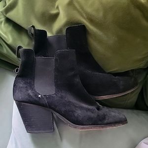 Rag & Bone black suede heel boot Chelsea pull on size 8.5 39 good condition